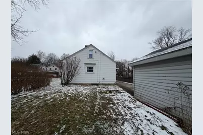 3332 Sheridan Road, Youngstown, OH 44502 - Photo 15