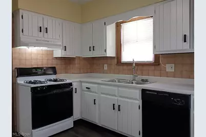 212 Curry Place, Youngstown, OH 44504 - Photo 15
