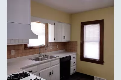 212 Curry Place, Youngstown, OH 44504 - Photo 13