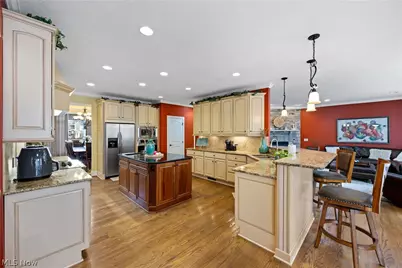 2828 Steelwood Circle, Akron, OH 44312 - Photo 13