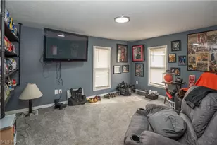 557 W Hopocan Ave, Barberton, OH 44203 - Photo 19