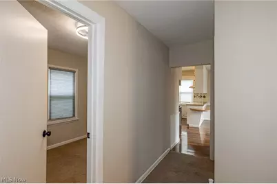 1845 Seattle Street, Cuyahoga Falls, OH 44221 - Photo 9