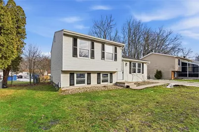 1065 Shadowlawn Drive, Ravenna, OH 44266 - Photo 3