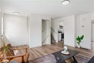 1065 Shadowlawn Dr, Ravenna, OH 44266 - Photo 7