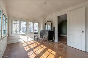 1568 W Exchange St, Akron, OH 44313 - Photo 31