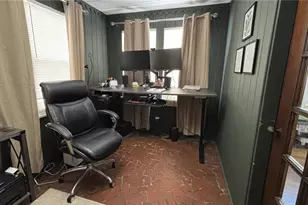 1717 Harvard Ave NW, Canton, OH 44703 - Photo 7