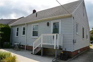 32113 Dickerson Rd, Willowick, OH 44095 - Photo 33