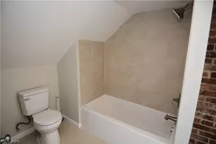 32113 Dickerson Rd, Willowick, OH 44095 - Photo 27