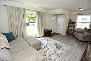 32113 Dickerson Rd, Willowick, OH 44095 - Photo 7