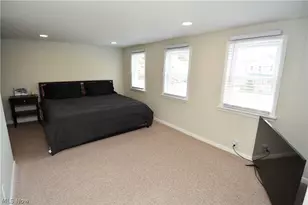 32113 Dickerson Rd, Willowick, OH 44095 - Photo 23