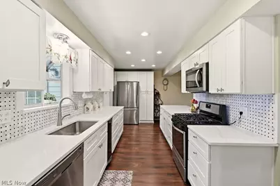 491 Tally Ho Lane, Loveland, OH 44143 - Photo 5