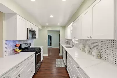 491 Tally Ho Lane, Loveland, OH 44143 - Photo 3