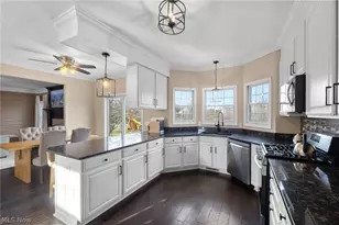 12471 Saddle Horn Cir, Strongsville, OH 44149 - Photo 7