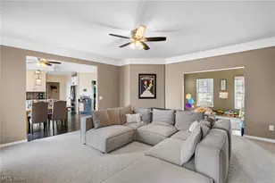 12471 Saddle Horn Cir, Strongsville, OH 44149 - Photo 5