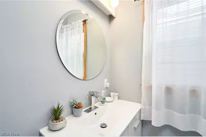 507 E Ford Avenue, Barberton, OH 44203 - Photo 9