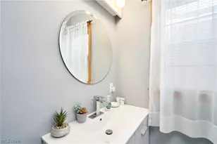 507 E Ford Ave, Barberton, OH 44203 - Photo 9