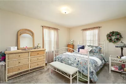 507 E Ford Avenue, Barberton, OH 44203 - Photo 7