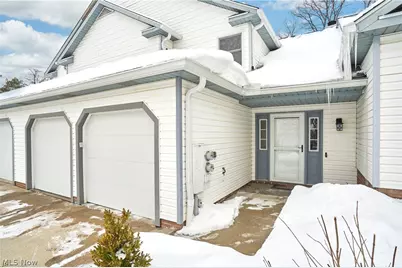 800 Hampton Circle #6, Aurora, OH 44202 - Photo 1