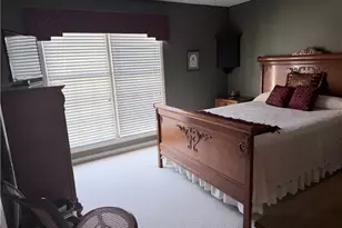 2142 Pearce Cir, Salem, OH 44460 - Photo 13