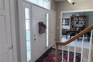 2142 Pearce Cir, Salem, OH 44460 - Photo 3