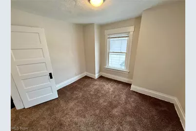 39 N Balch Street, Akron, OH 44303 - Photo 13