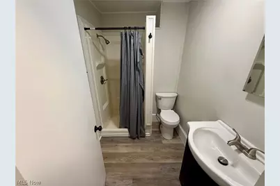 39 N Balch Street, Akron, OH 44303 - Photo 11