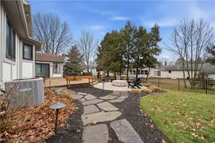 2013 Dornoch Dr, Uniontown, OH 44685 - Photo 45