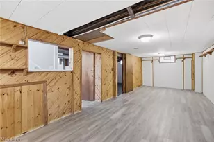 20705 Hansen Rd, Maple Heights, OH 44137 - Photo 21