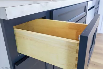 2102 Endrow Avenue NE, Canton, OH 44705 - Photo 17