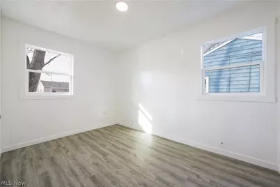 2102 Endrow Avenue NE, Canton, OH 44705 - Photo 21