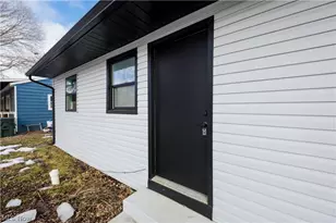 2102 Endrow Ave NE, Canton, OH 44705 - Photo 7