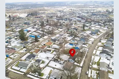 2102 Endrow Avenue NE, Canton, OH 44705 - Photo 3