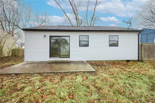 2102 Endrow Ave NE, Canton, OH 44705 - Photo 25