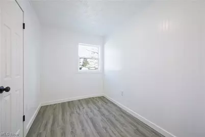 2102 Endrow Avenue NE, Canton, OH 44705 - Photo 19