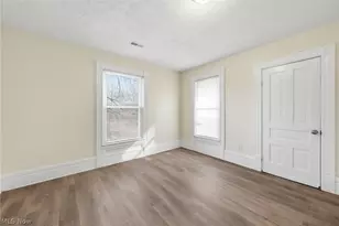 1978 W 93rd St, Loveland, OH 44102 - Photo 5