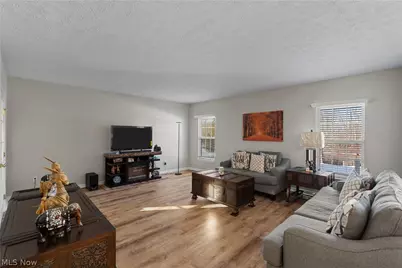 7545 Diamondback Avenue NW, Canal Fulton, OH 44614 - Photo 5