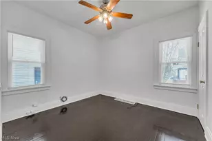 11806 Farringdon Ave, Loveland, OH 44105 - Photo 17