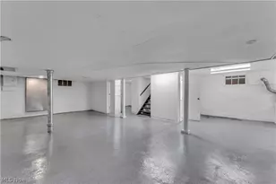 11806 Farringdon Ave, Loveland, OH 44105 - Photo 31