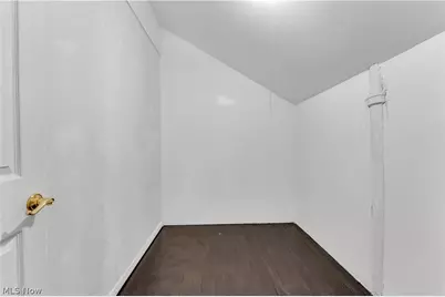 11806 Farringdon Avenue, Loveland, OH 44105 - Photo 27