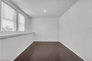 11806 Farringdon Ave, Loveland, OH 44105 - Photo 23