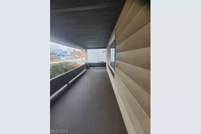 11806 Farringdon Avenue, Loveland, OH 44105 - Photo 5