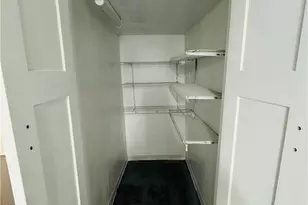 11806 Farringdon Ave, Loveland, OH 44105 - Photo 35