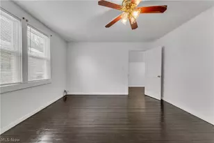 11806 Farringdon Ave, Loveland, OH 44105 - Photo 25