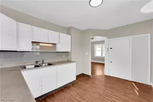 3519 W 100th St, Loveland, OH 44111 - Photo 9