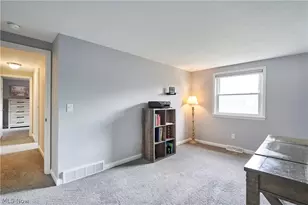 135 Monmouth Ct, Mentor, OH 44060 - Photo 15