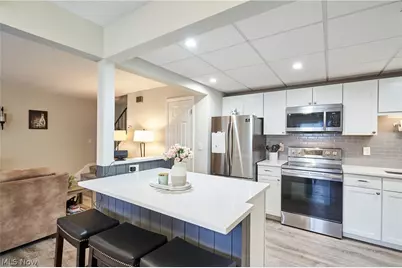 135 Monmouth Court, Mentor, OH 44060 - Photo 5