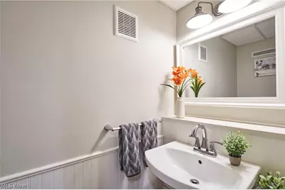 135 Monmouth Court, Mentor, OH 44060 - Photo 9