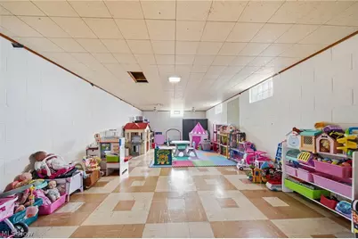 2525 Hollyview Avenue NE, Canton, OH 44721 - Photo 31