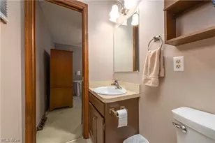 380 Orchardview Rd, Green Hills, OH 44131 - Photo 27