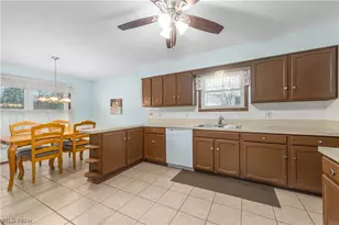 380 Orchardview Rd, Green Hills, OH 44131 - Photo 11